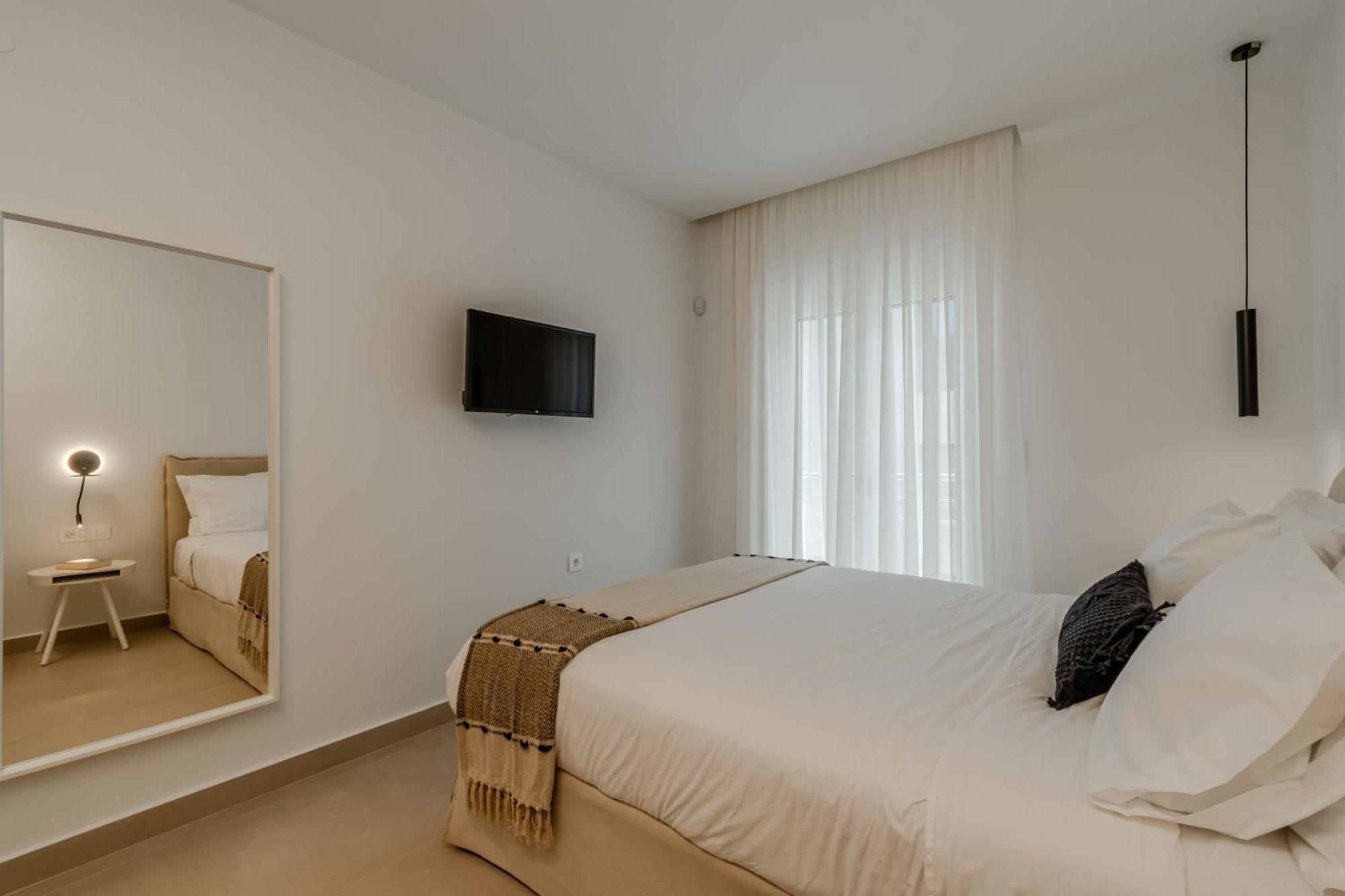 Apartment Dreamy 2 Bd In The Heart Of The By Hospi *